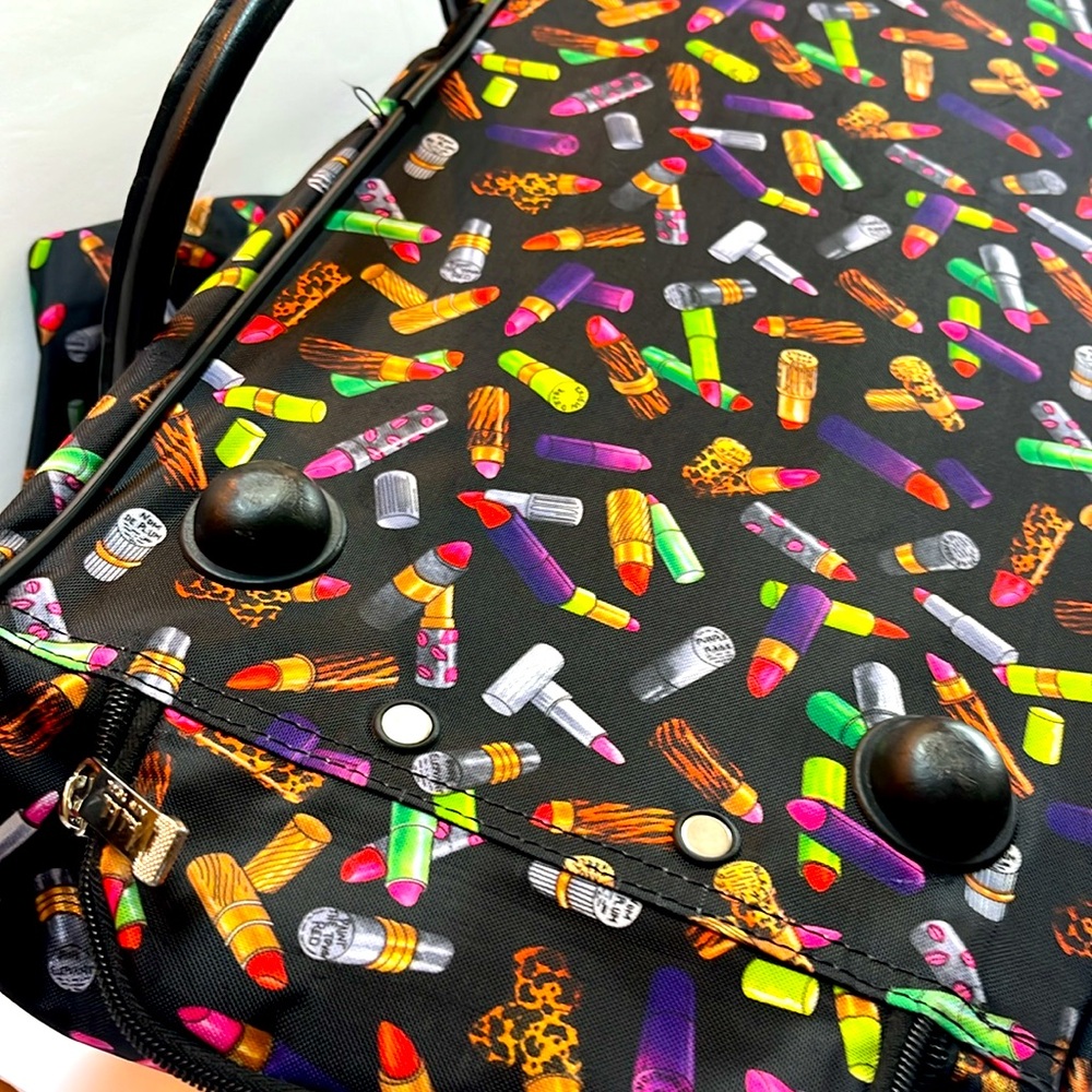Nicole Miller RARE Travel Bag - Includes Wheels on bottom/ Handle: Easy Travel - Picture 9 of 13